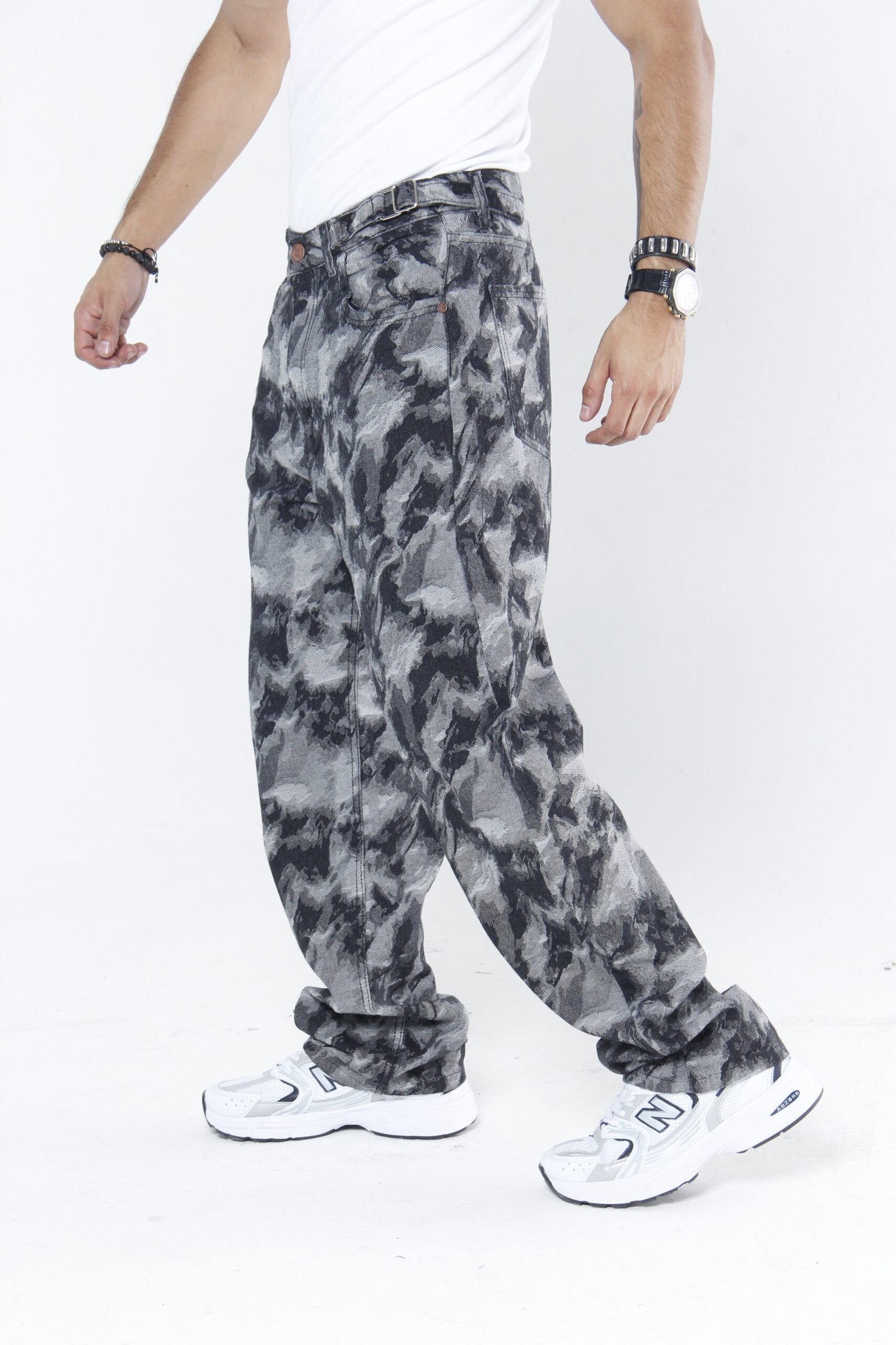 Pantalón Hombre Tejido Jacquard Gris (Tono Crudo) - Corte Baggy con Pinzas y Ajuste Lateral