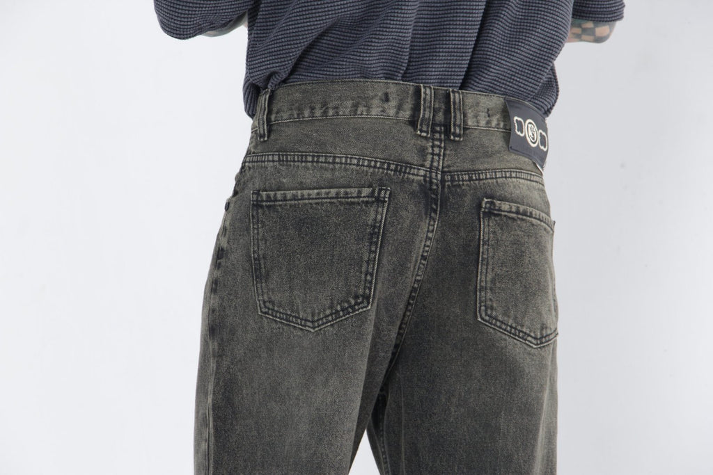 Jeans Gris Lavado Straight Fit – Estilo Urbano Streetwear