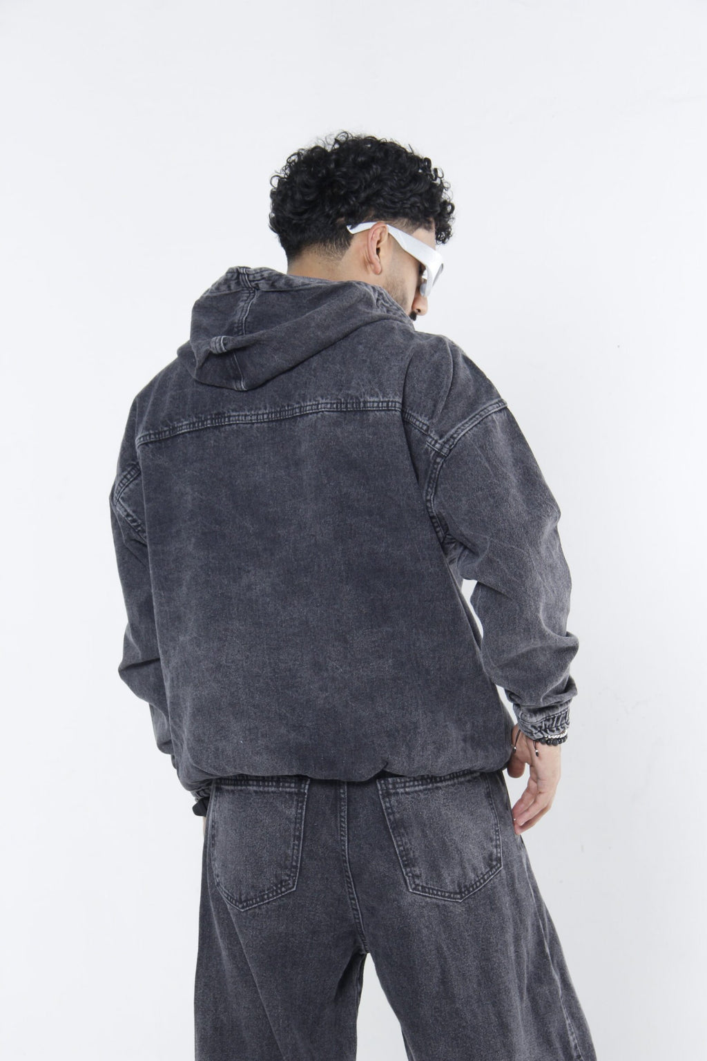 Hoodie Denim Half-Zip   - Chamarra Canguro Oversized Negro y Gris Oscuro