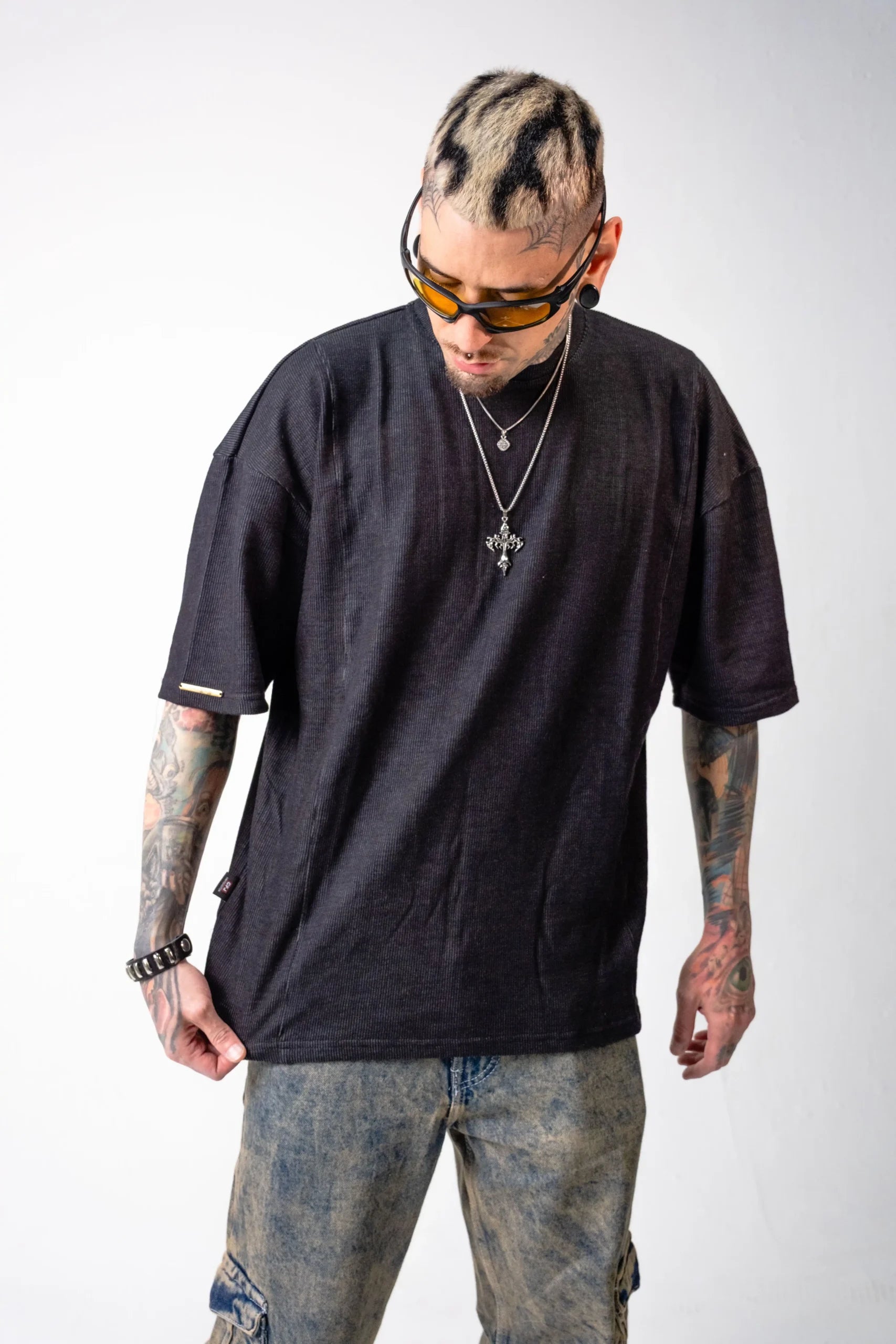 Camiseta Oversize Negra Texturizada