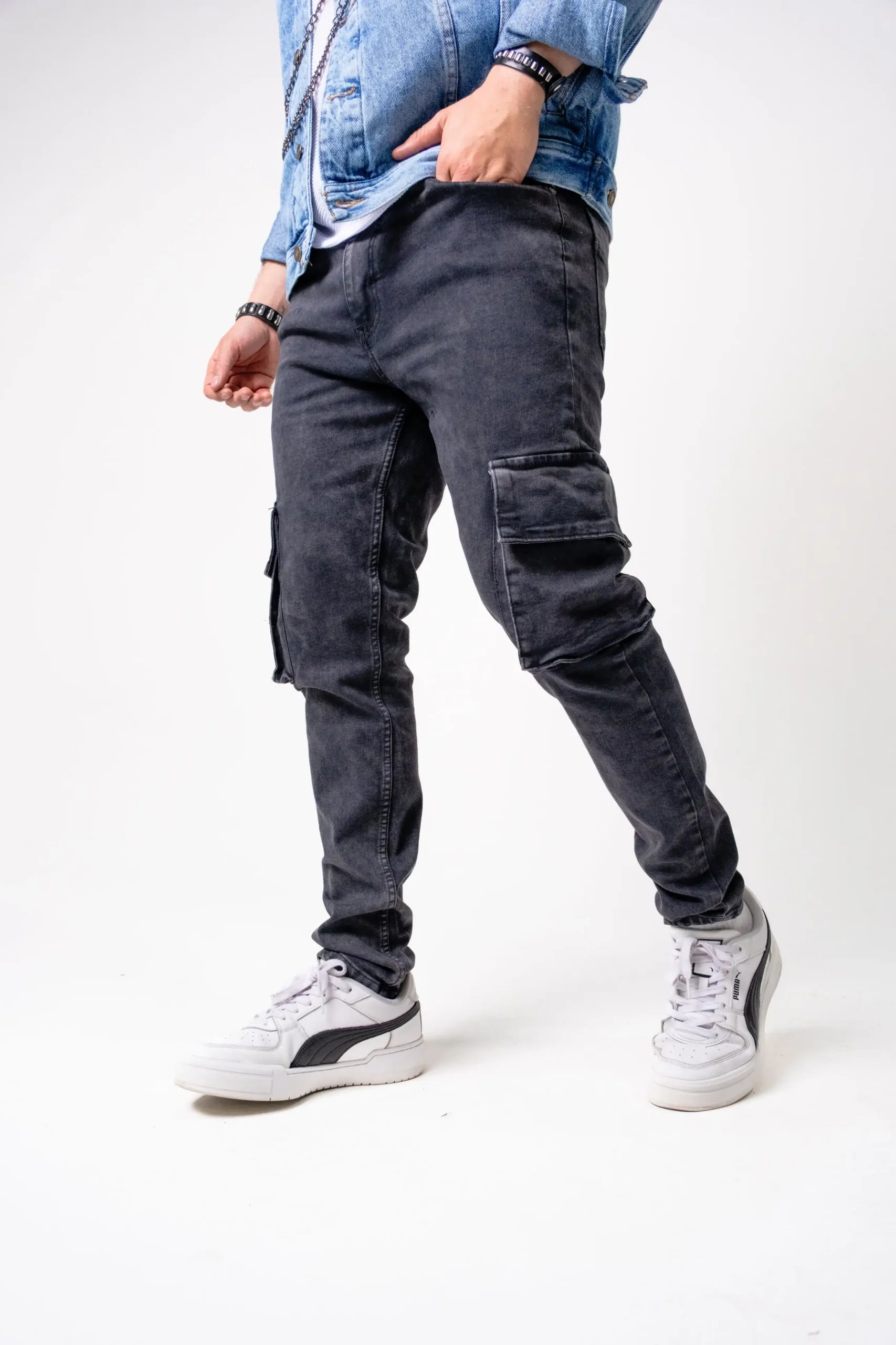 Jogger Cargo Skinny Negro Lavado