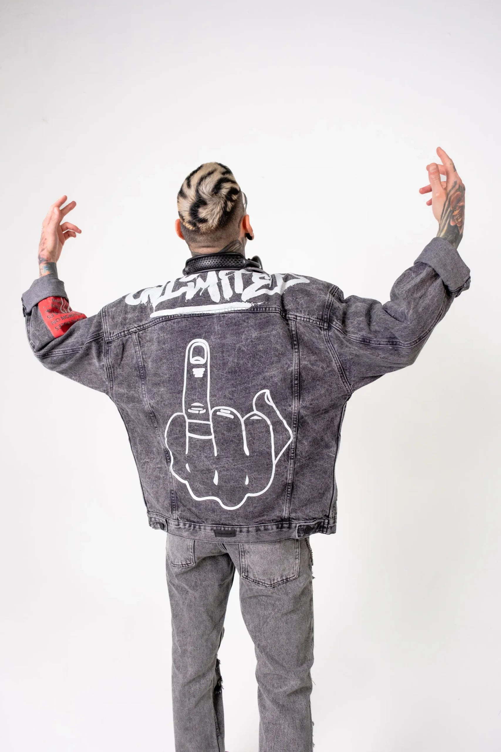 Chaqueta Oversize Denim Gris “Unlimited” con Gráfico Backprint
