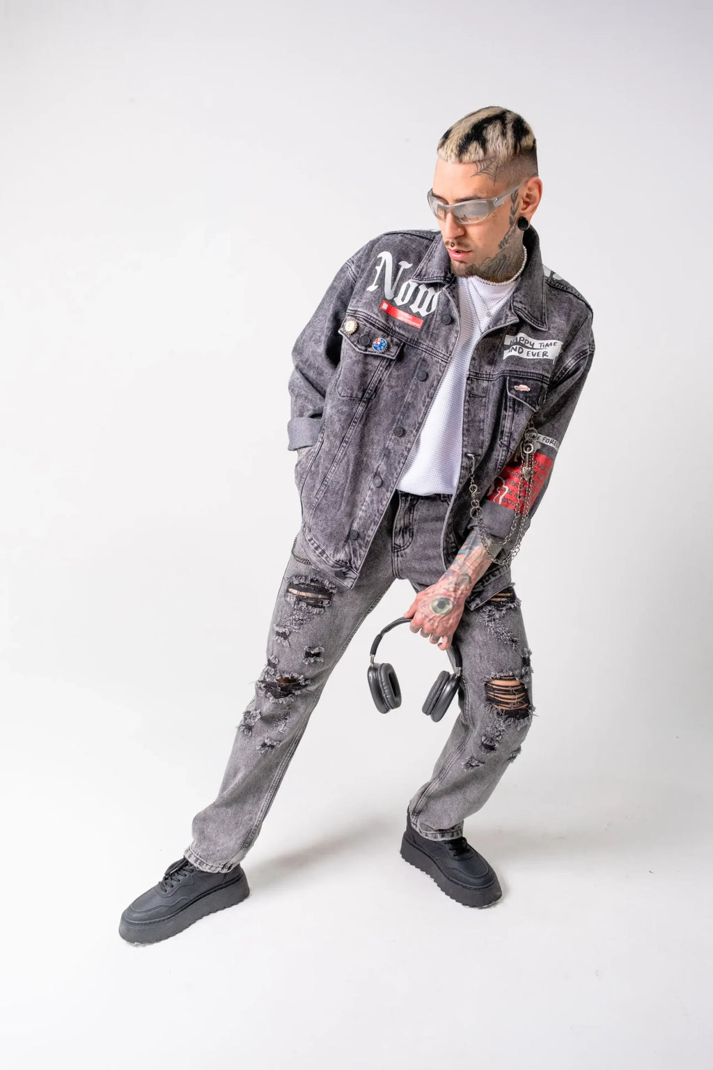 Jean gris claro rasgado para hombre - corte recto urbano