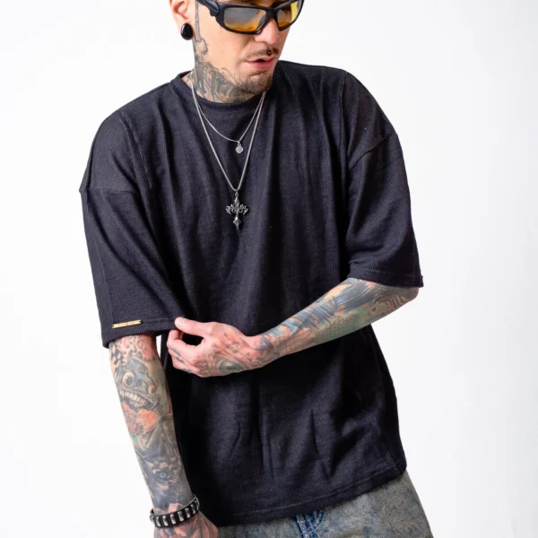 Camiseta Oversize Negra Texturizada