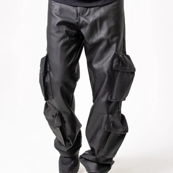 Pantalón Cargo Oversize Negro en Cuero Sintético